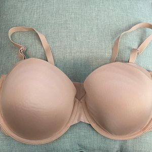 Maidenform bra, 38D, cream